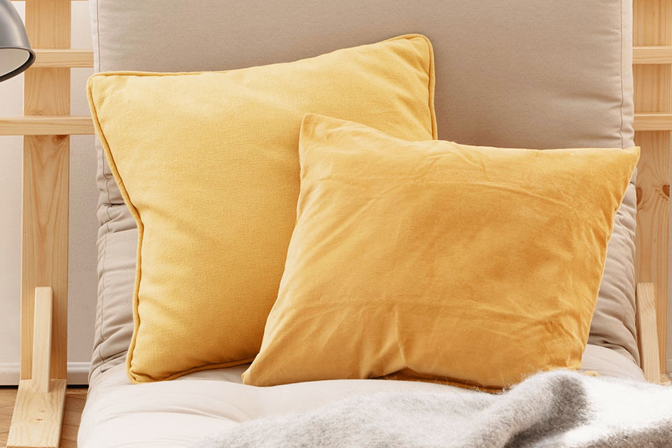 Parownica idealnie sprawdzi siÄ do mebli tapicerowanych, kanap i foteli Parownica idealnie sprawdzi siÄ do mebli tapicerowanych, kanap i foteli